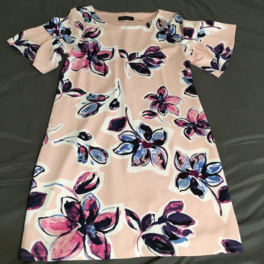 Ivanka Trump belle sleeve floral dress